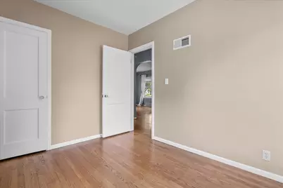 W164N8426  Hiawatha Ave, Menomonee Falls, WI 53051 - Photo 18