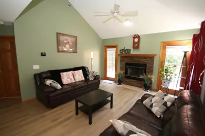 17785 W Wisconsin Ave #A, Brookfield, WI 53045 - Photo 6