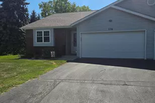 776 Foxtail Ct, West Bend, WI 53095 - Photo 2