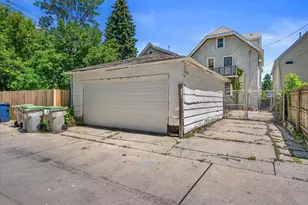 2615 N Holton St, Milwaukee, WI 53212 - Photo 44