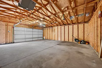 10529 W Caldwell Ave, Milwaukee, WI 53225 - Photo 22