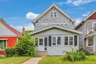 1504 S 81st St, West Allis, WI 53214 - Photo 2