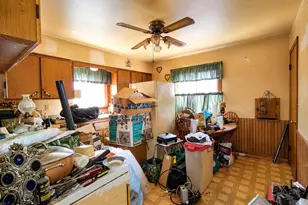6672 N 54th St, Milwaukee, WI 53223 - Photo 8