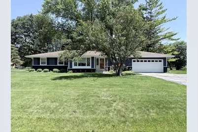9050 N Silver Brook Ln, Brown Deer, WI 53223 - Photo 1