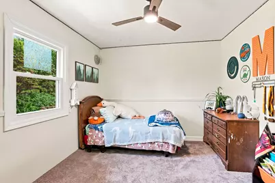 8036 S 77th St, Franklin, WI 53132 - Photo 22