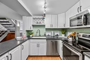 270 E Highland Ave, Milwaukee, WI 53202 - Photo 6