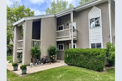717 E Lakeview Rd #8, Hustisford, WI 53034 - Photo 4