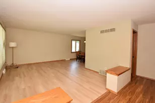 48 Virginia St, Racine, WI 53405 - Photo 6