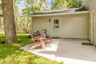 N6079 Shore Dr Q-4 -, Menominee, MI 49893 - Photo 28