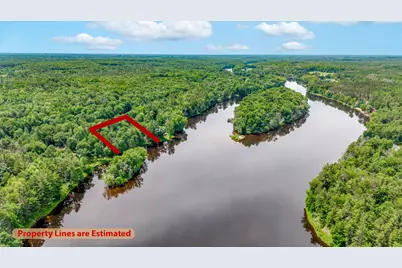 N6079  Shore Dr Q-4 -, Menominee, MI 49893 - Photo 2