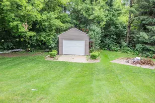 2729 Pleasant Valley Rd, Jackson, WI 53037 - Photo 30