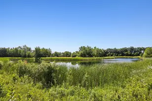 n17w26495 Meadowgrass Cir, Pewaukee, WI 53072 - Photo 40