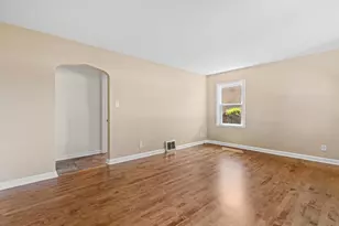 205 N Chicago Ave, South Milwaukee, WI 53172 - Photo 4