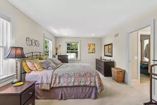 2504 N 90th St, Wauwatosa, WI 53226 - Photo 10