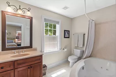 2504 N 90th St, Wauwatosa, WI 53226 - Photo 12