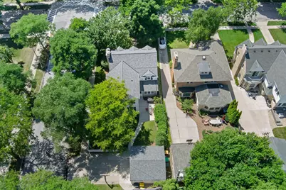 2504 N 90th St, Wauwatosa, WI 53226 - Photo 26
