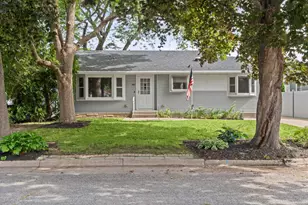2721 Ray Pl, La Crosse, WI 54601 - Photo 4