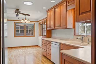 2721 Ray Pl, La Crosse, WI 54601 - Photo 14