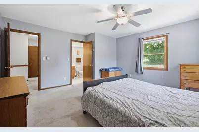 2319  Napa Trl, Waukesha, WI 53188 - Photo 14