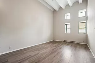 270 E Highland Ave, Milwaukee, WI 53202 - Photo 46
