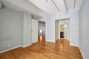270 E Highland Ave, Milwaukee, WI 53202 - Photo 50