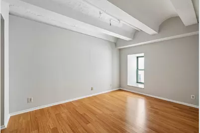 270 E Highland Ave #424, Milwaukee, WI 53202 - Photo 12