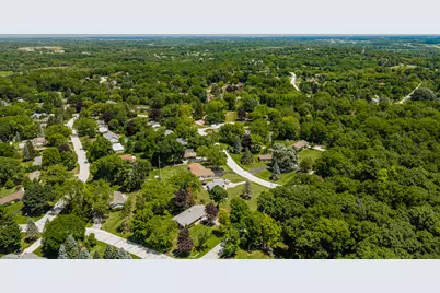 21670 W Glengarry Rd, New Berlin, WI 53146 - Photo 36