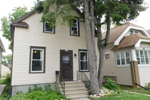 1816 S 77th St, West Allis, WI 53214 - Photo 1