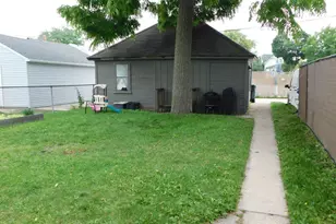 1816 S 77th St, West Allis, WI 53214 - Photo 18