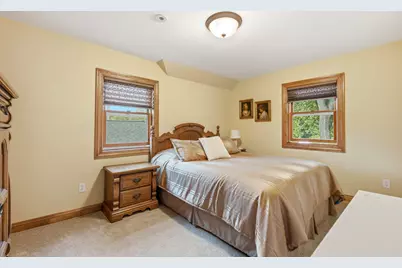 428  Grand Ave, Hartford, WI 53027 - Photo 16
