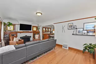 2351 N 62nd St, Wauwatosa, WI 53213 - Photo 22