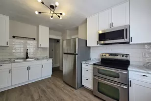 1651 S 58th St, West Allis, WI 53214 - Photo 4