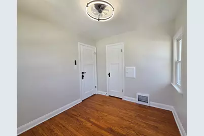 1651 S 58th St, West Allis, WI 53214 - Photo 36