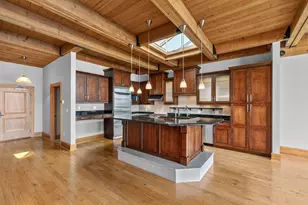 541 E Erie St, Milwaukee, WI 53202 - Photo 12