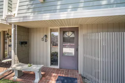 3333  5th Ave #5D, South Milwaukee, WI 53172 - Photo 2