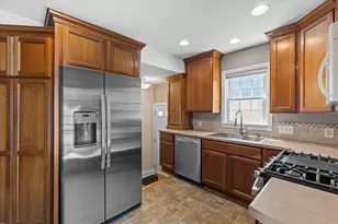3229 N 90th St, Milwaukee, WI 53222 - Photo 10