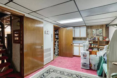 2203 W Goldcrest Ave, Milwaukee, WI 53221 - Photo 34