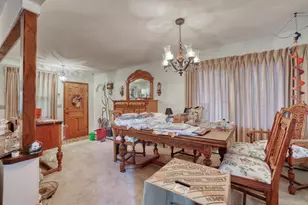 2203 W Goldcrest Ave, Milwaukee, WI 53221 - Photo 22