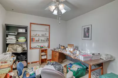 2203 W Goldcrest Ave, Milwaukee, WI 53221 - Photo 26