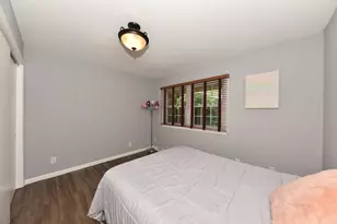 5215 S Balboa Dr, New Berlin, WI 53151 - Photo 16