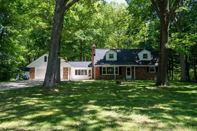 9410 S 15th Ave, Oak Creek, WI 53154 - Photo 1