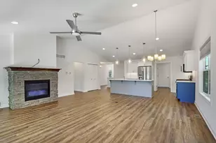 223 Summerhaven Ln, Lake Geneva, WI 53147 - Photo 12