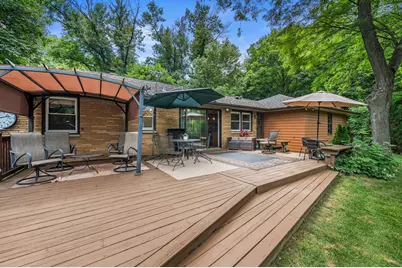 19500 W Pinecrest Ln, New Berlin, WI 53146 - Photo 26