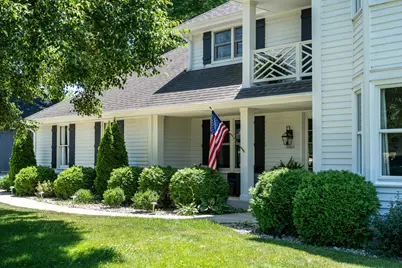 20865  Coventry Dr, Brookfield, WI 53045 - Photo 2