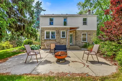 129 S Jackson St, Elkhorn, WI 53121 - Photo 1