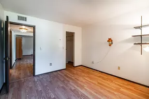 8631 N Servite Dr, Milwaukee, WI 53223 - Photo 14