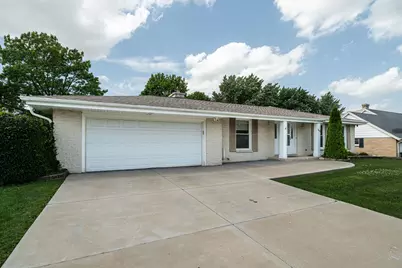 12600 W Wilbur Dr, New Berlin, WI 53151 - Photo 40