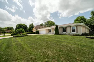 12600 W Wilbur Dr, New Berlin, WI 53151 - Photo 2
