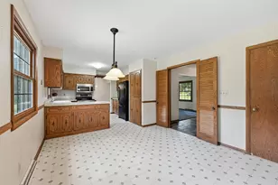 18440 Bristol Ln, Brookfield, WI 53045 - Photo 12