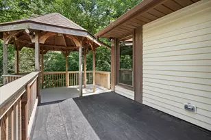 W358S4711 Chickory Ct, Ottawa, WI 53118 - Photo 6